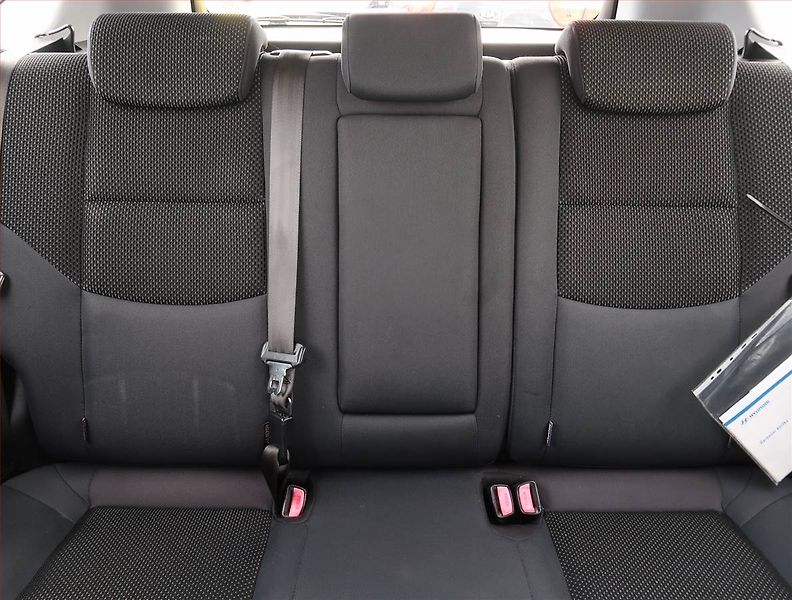Hyundai i30 (2010) 1.4 CVVT, LPG, Serv.kniha - fotka 10 z 17