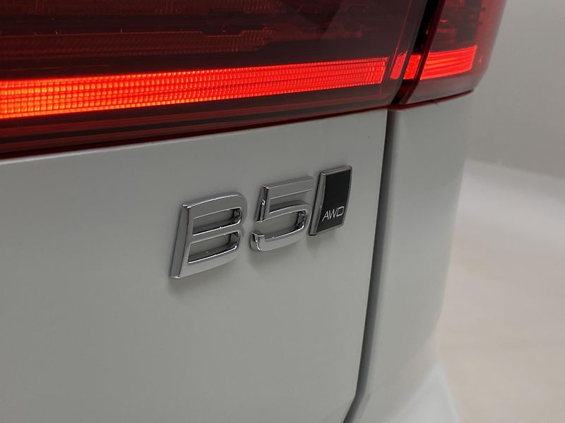 Volvo XC60 B5 AWD BRIGHT ULTRA AUT CZ - fotka 39 z 64