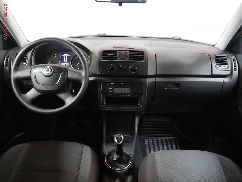 Škoda Fabia (2012) 1.2 TSi, ČR, AC, STK7/28 - fotka 8 z 14