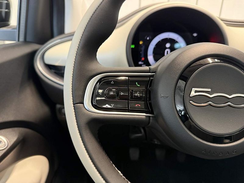 Fiat 500 (2026) La Prima Hybrid 1.0 BSG - fotka 9 z 23