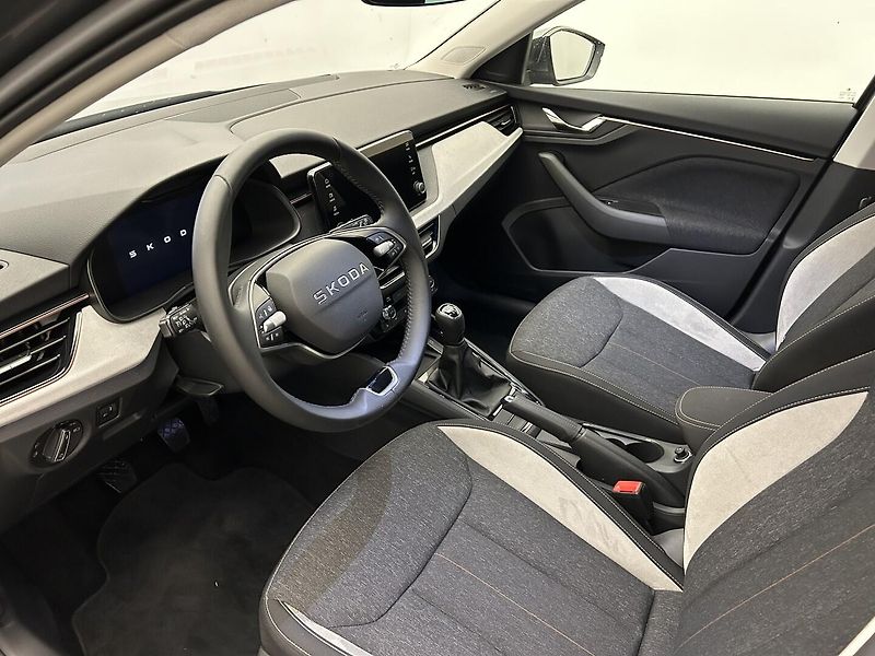 Škoda Scala 1.0 TSI Selection - fotka 6 z 25