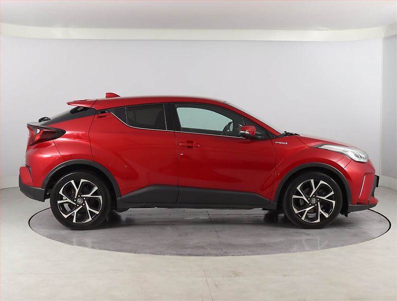 Toyota C-HR (2021) Style 1.8 Hybrid - fotka 6 z 22