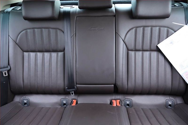 Škoda Superb (2016) Laurin&Klement 2.0 TDI - fotka 10 z 30