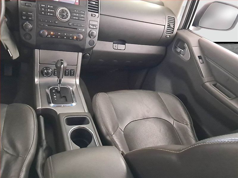 Nissan Navara (2012) 3.0 dCi, 4X4, Automat, Kůže - fotka 8 z 21