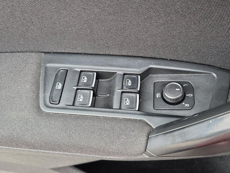 Volkswagen Tiguan Comfortline 1.4 TSi 110 kW - fotka 19 z 23
