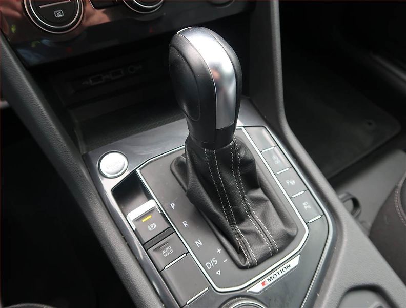 Volkswagen Tiguan Allspace (2019) R-Line 2.0 BiTDI - fotka 13 z 24