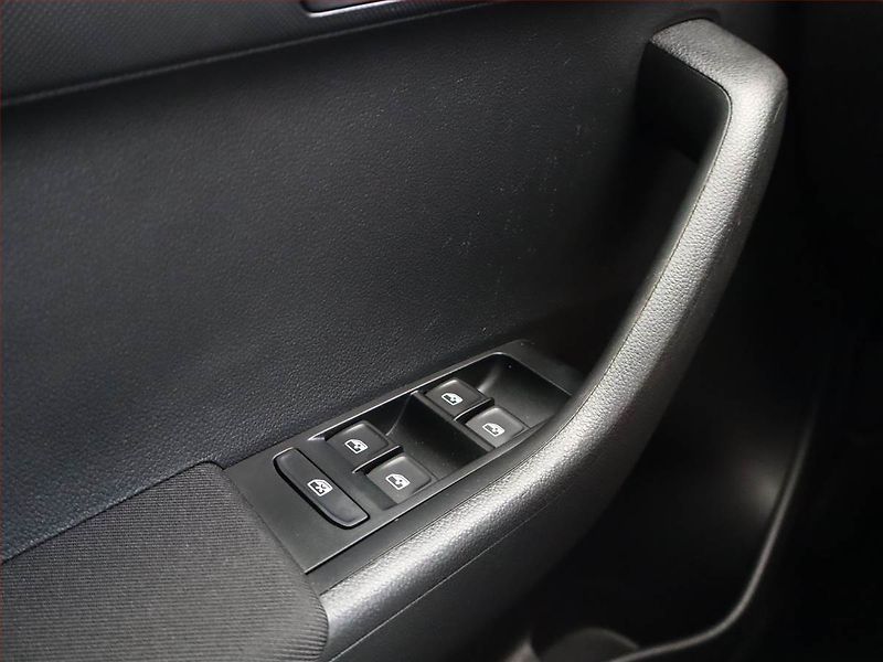 Škoda Fabia (2020) Style 1.0 TSI, Serv.kniha - fotka 14 z 14
