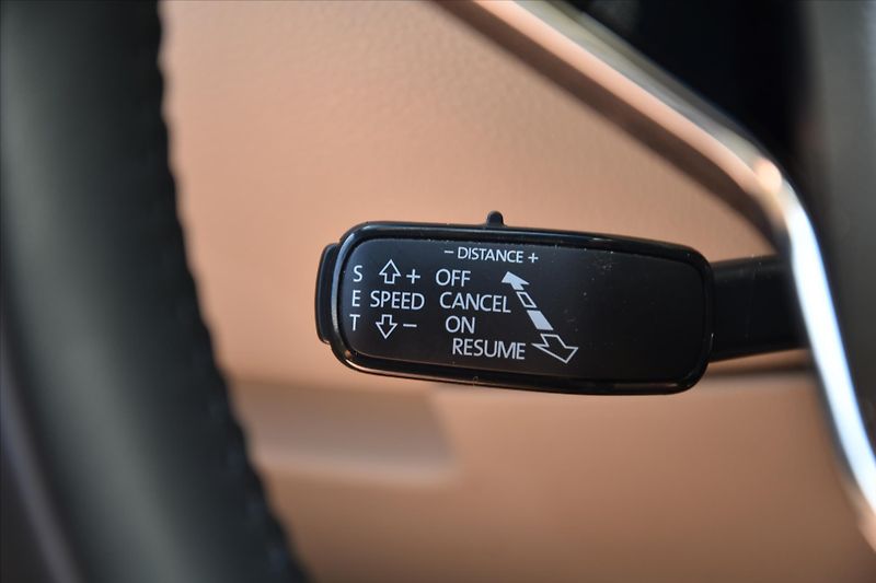 Škoda Superb 2.0TDi 147kW DSG L&K ČR - fotka 17 z 36