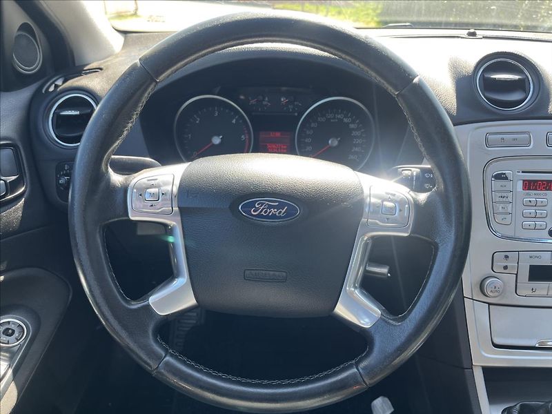 Ford Mondeo 2,0 TDCi KLIMA SERVIS ROZVODY - fotka 15 z 29