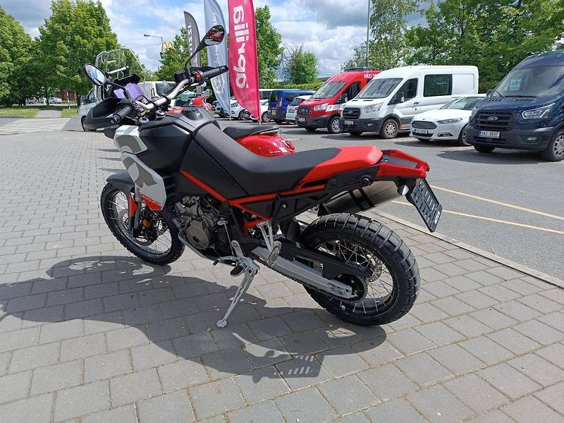 Aprilia Tuareg 660 (2026) Hailstorm White 2025 E5+ (slev - fotka 5 z 8