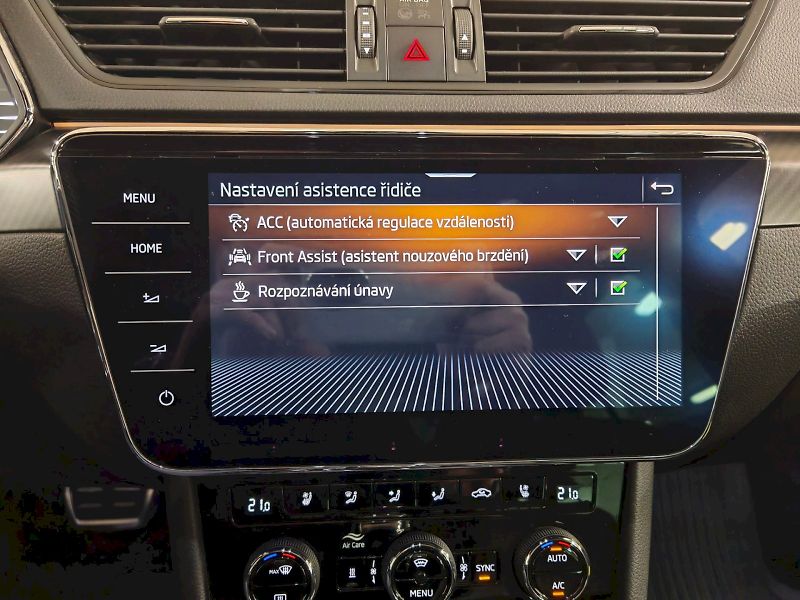 Škoda Superb (2023) Combi 2.0 TDI 147 kW DSG 4x4 S - fotka 11 z 31