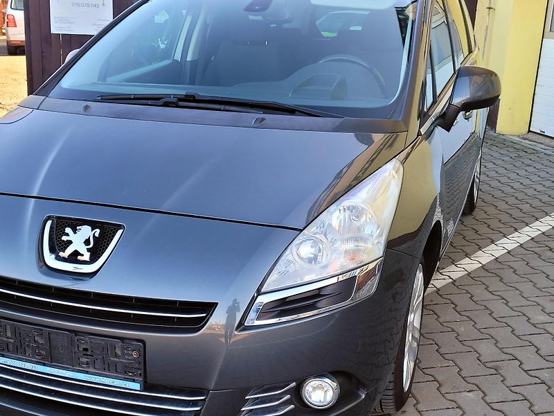 Peugeot 5008 1,6THP SW *DIGIKLIMA* - fotka 3 z 48