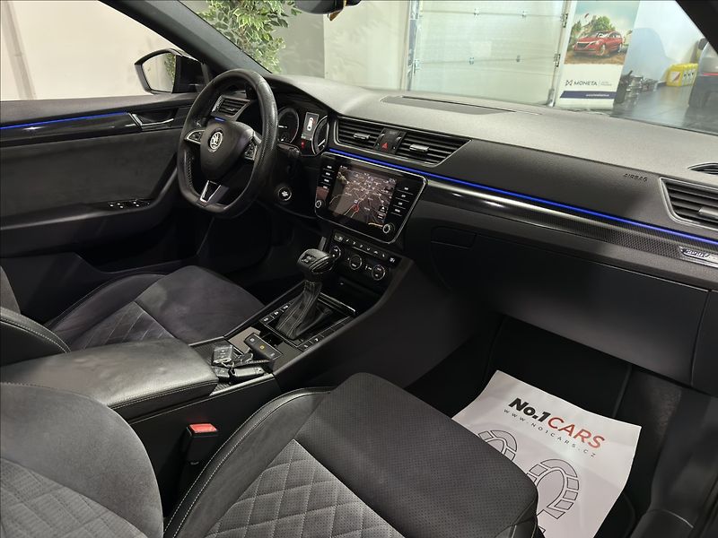 Škoda Superb 2,0   TDI 4x4 DSG SPORTLINE - fotka 20 z 39