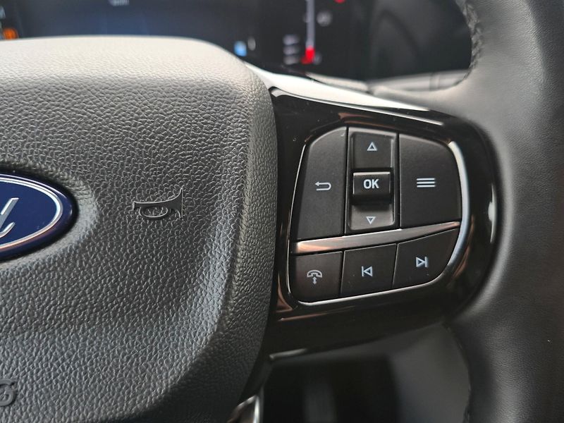 Ford Tourneo Custom (2024) Active 2.0 EcoBlue 4x4 A/T, ne - fotka 13 z 29