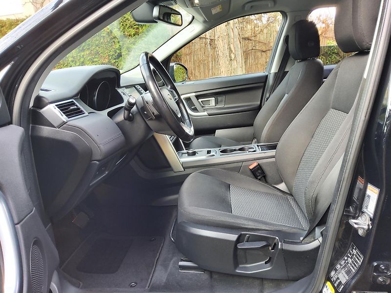 Land Rover Discovery Sport (2018) 2.0 TD4 AWD 110kW AT - fotka 6 z 19