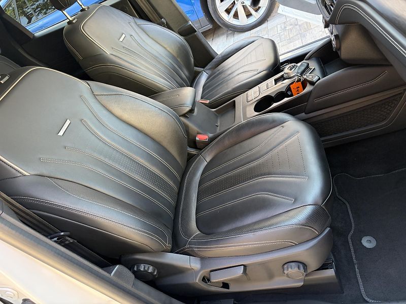 Ford Kuga (2022) Vignale 2.5 PHEV, 10/22 - fotka 19 z 22