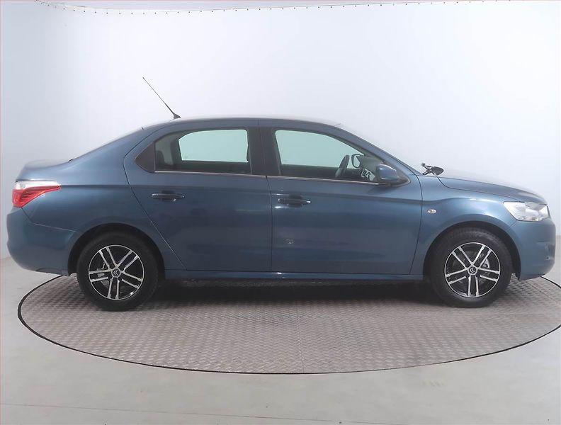 Citroën C-Elysée (2017) 1.6 VTi, Serv.kniha, Tempomat - fotka 6 z 14