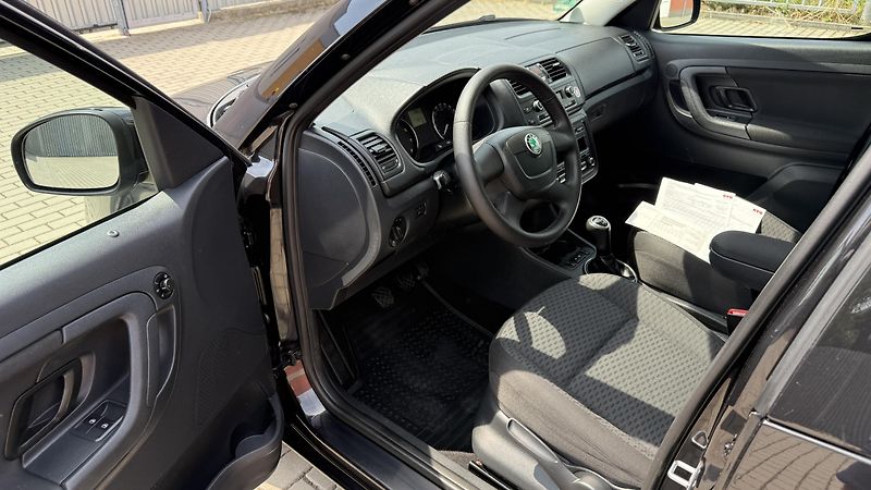 Škoda Roomster (2011) 1.2TSi*63kW*STYLE-EDITION* - fotka 12 z 23