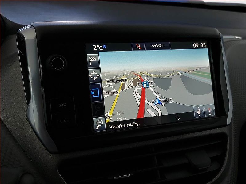 Peugeot 208 (2016) 1.2 PureTech, Navi, Tempomat - fotka 10 z 15