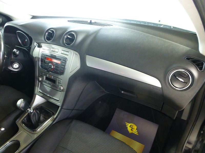 Ford Mondeo (2008) - fotka 20 z 26