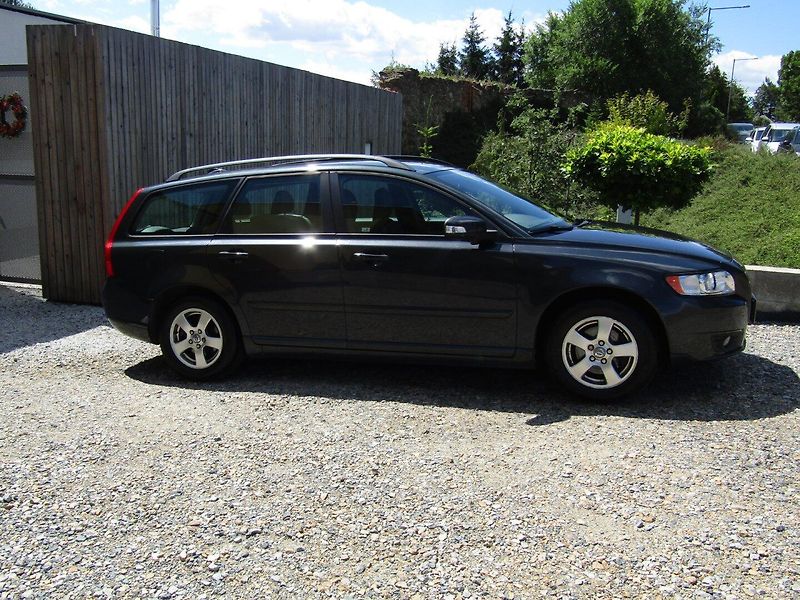 Volvo V50 (2009) 1.8 16V kW - fotka 2 z 35