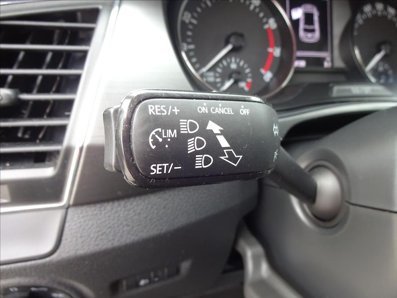 Škoda Fabia III 1.0TSI 70 kW STYLE - fotka 42 z 51
