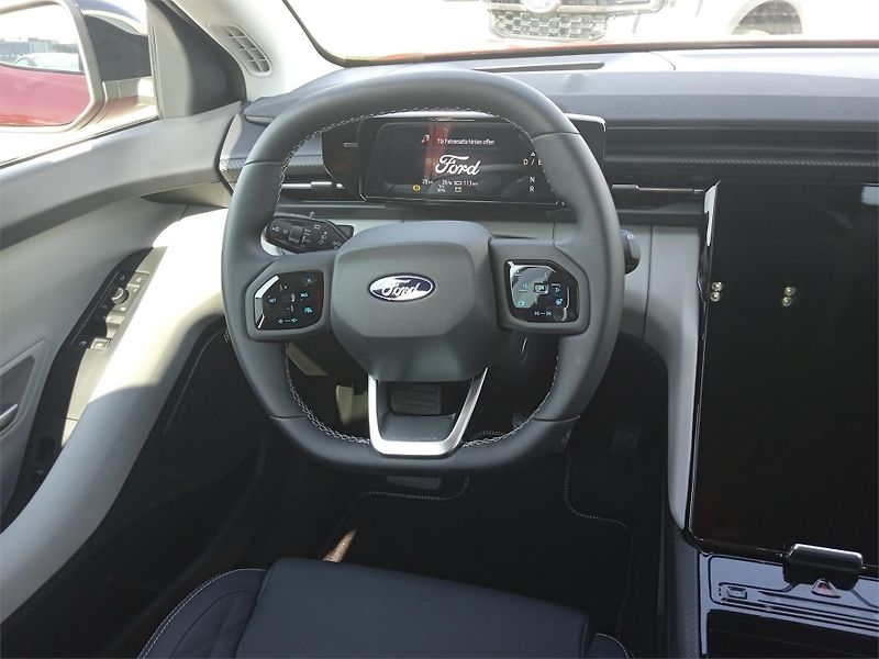 Ford Explorer Premium, 5dveřová, 77 kWh prod - fotka 12 z 22