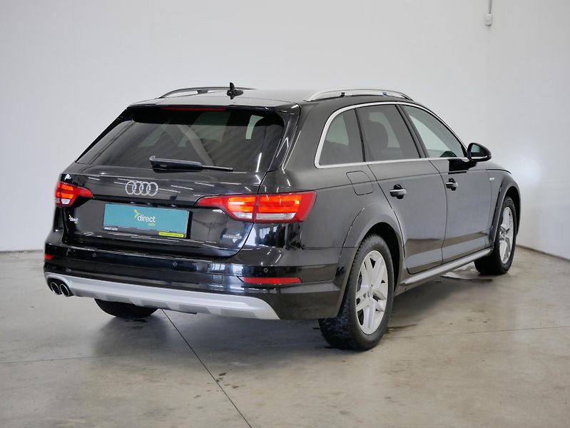 Audi A4 - fotka 2 z 30
