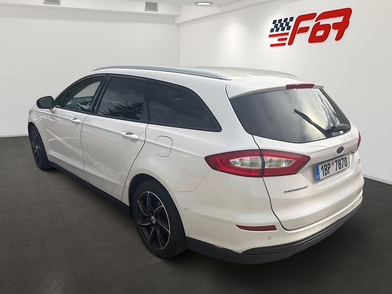 Ford Mondeo Titanium Top výbava po velkém - fotka 2 z 18