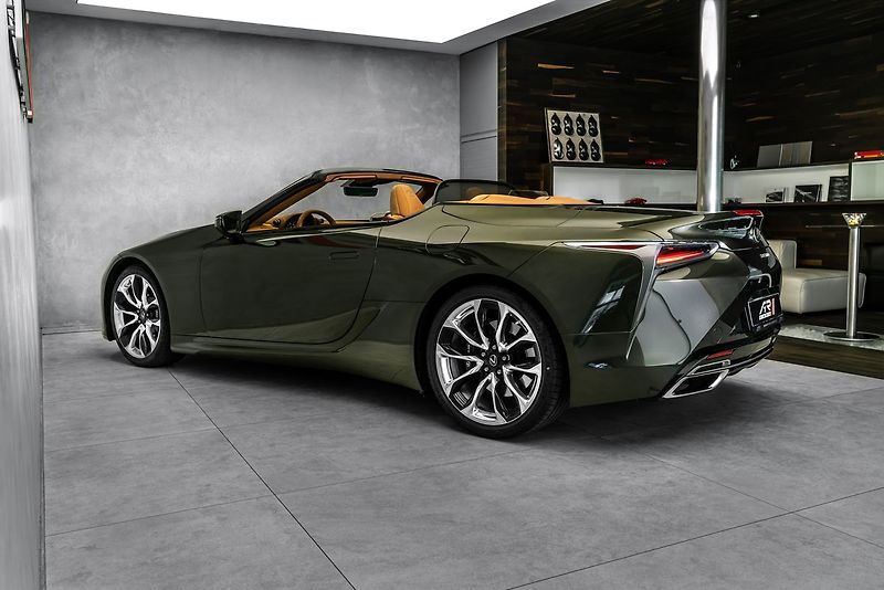 Lexus LC 500 Cabrio Performance - fotka 9 z 22