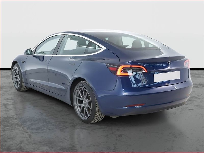 Tesla Model 3 (2019) Long Range RWD 78kWh, SoH 81% - fotka 4 z 22