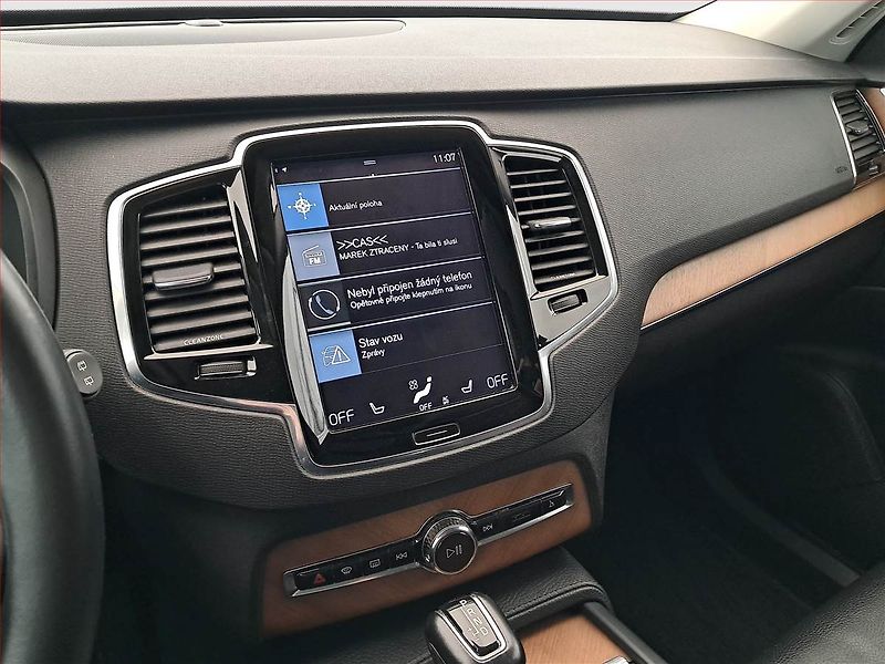 Volvo XC90 (2016) D5 AWD - fotka 12 z 24