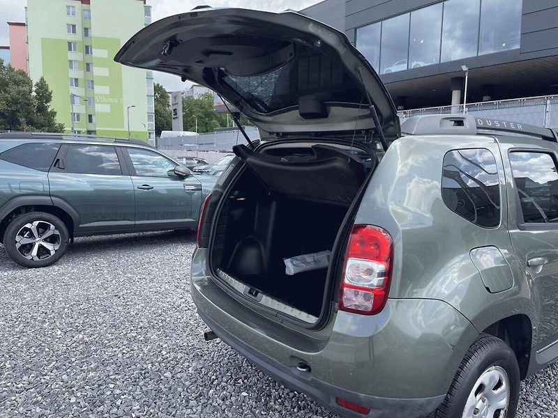 Dacia Duster (2015) 1.6, 84kW,Klima,ČR - fotka 8 z 26
