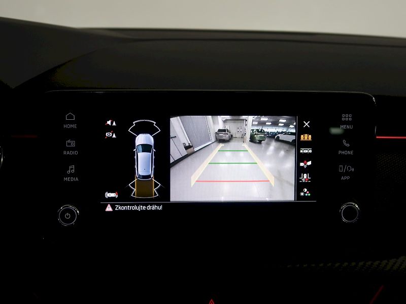 Škoda Scala (2025) MONTE CARLO 1.5TSI 110KW DSG P - fotka 29 z 40