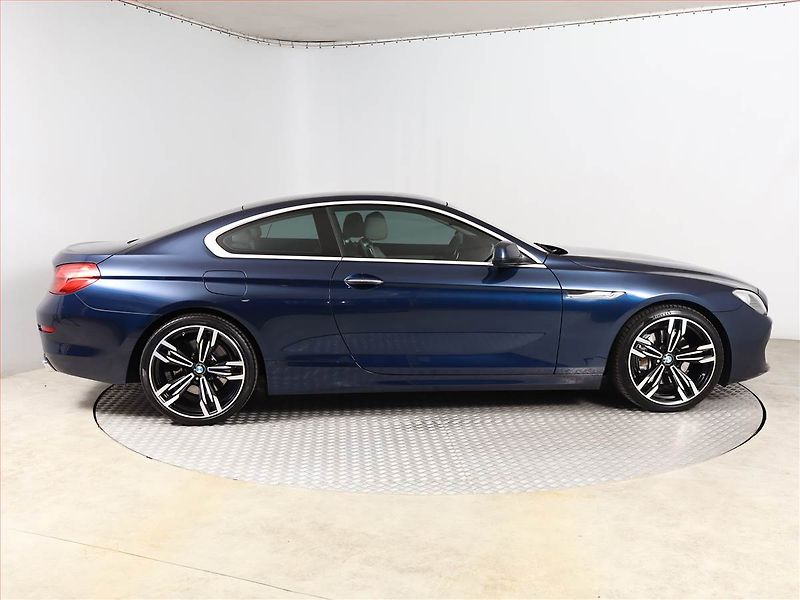 BMW Řada 6 (2013) 640d - fotka 6 z 17