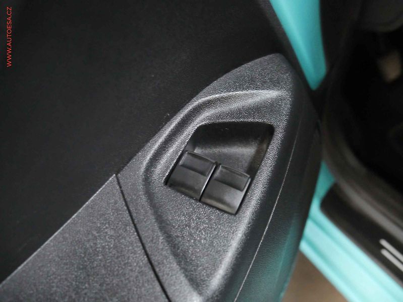 Citroën C1 (2017) 1.2i, 1.maj,ČR, Klima - fotka 16 z 16