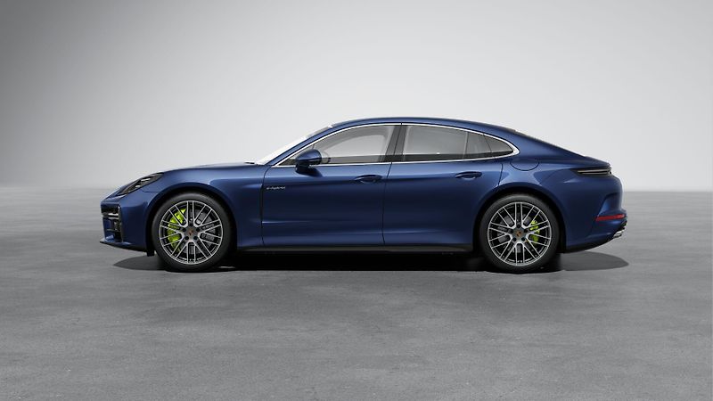 Porsche Panamera (2025) 4S E-Hybrid - fotka 3 z 5