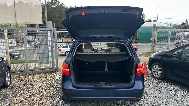 Mercedes-Benz Třídy B (2011) B200i 115kW *ALU*Kůže*PDC* - fotka 21 z 22