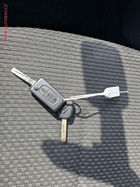 Citroën C4 Picasso (2011) 1.6HDi, AT, tempo, park.asist - fotka 14 z 14