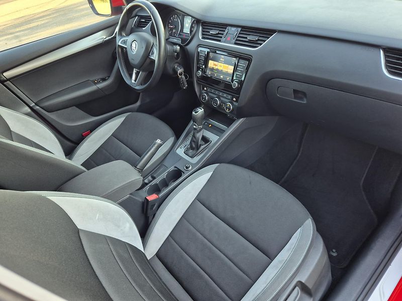Škoda Octavia (2017) 2.0 TDI 110 kW DSG - fotka 20 z 35