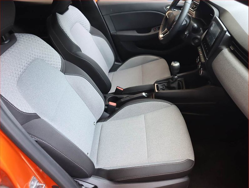Renault Clio (2025) 1.0 TCe, Serv.kniha, Tempomat - fotka 9 z 20