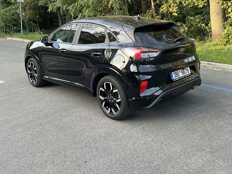 Ford Puma (2023) ST-Line X 1.0 mHEV 114 kW - fotka 8 z 14