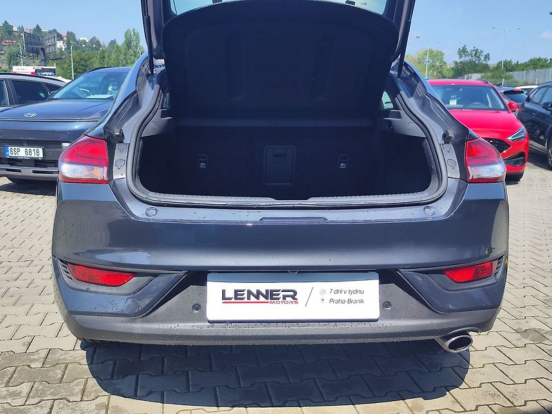 Hyundai i30 1.0 T-GDI/88kW Smart DCT - fotka 9 z 27