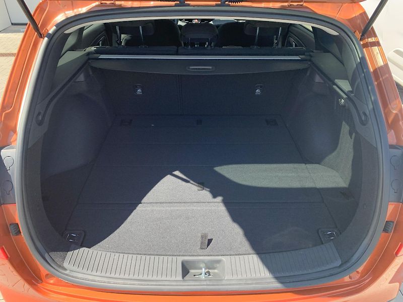 Hyundai i30 WG FAMILY 1.5 T-GDi 103kW DCT - fotka 5 z 29