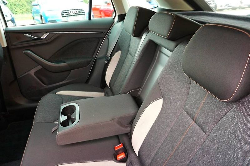 Škoda Scala (2019) STYLE PLUS 1,6 TDI 85 kW - fotka 26 z 30