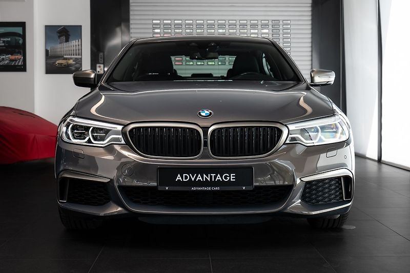 BMW M5 d xDrive/HarmanKardon/Ventilov - fotka 2 z 24