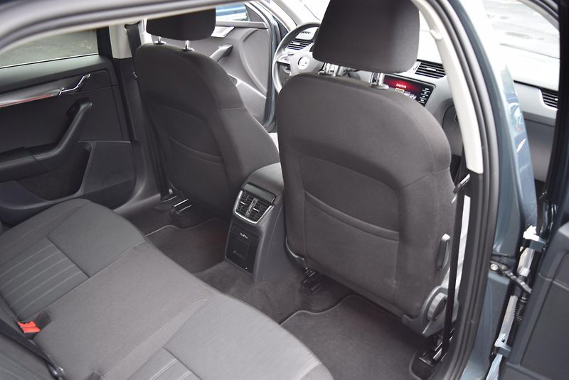 Škoda Octavia (2019) 1.5TSI 110kw STYLE TAŽNÉ SMART - fotka 42 z 45