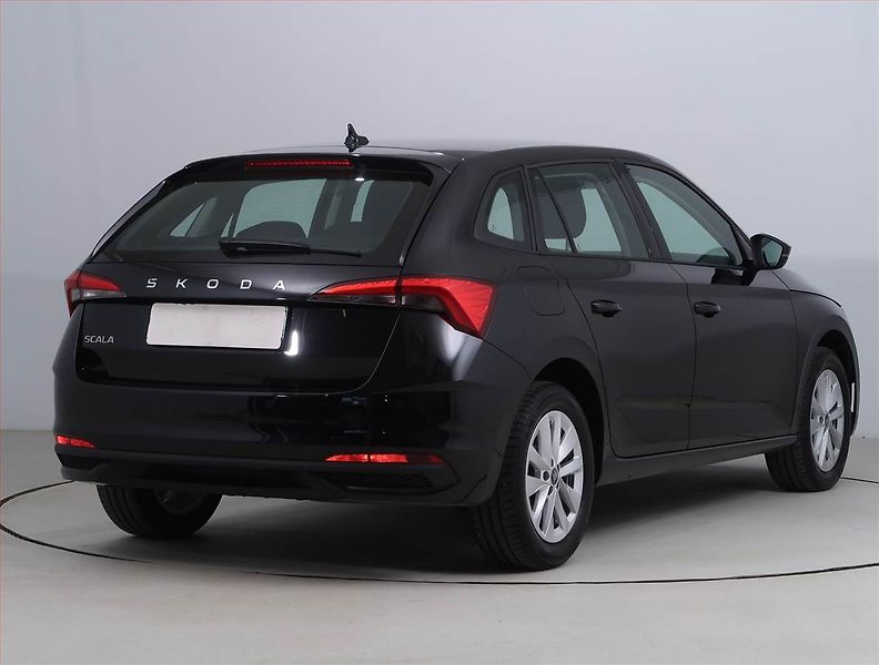 Škoda Scala (2025) Selection 1.0 TSI - fotka 5 z 18