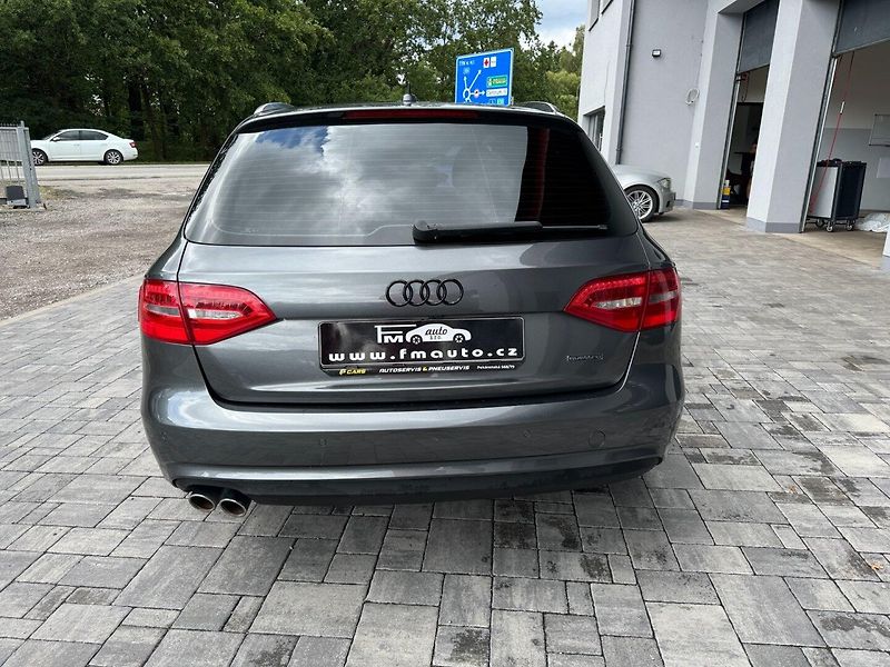 Audi A4 (2015) 2.0TDI S-Line Quattro - fotka 6 z 42