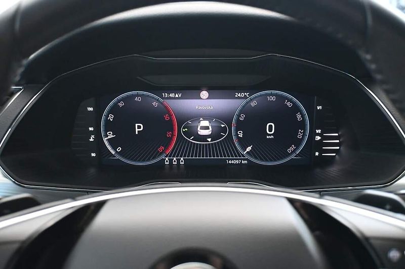 Škoda Superb (2022) 2.0 LED DSG ACC Virtual Kamera - fotka 28 z 34